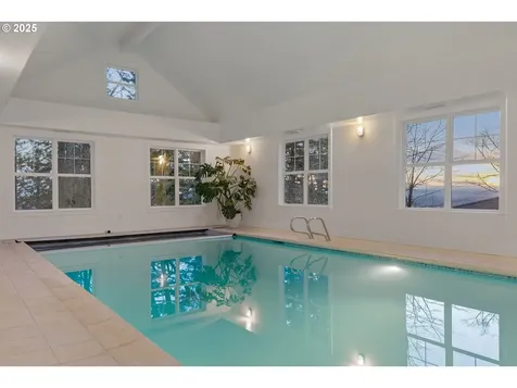 290 SW Moonridge Place Portland OR 97225