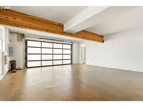 290 SW Moonridge Place Portland OR 97225