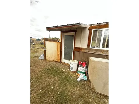 205 SE Terrace Avenue Madras OR 97741