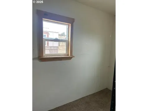 205 SE Terrace Avenue Madras OR 97741