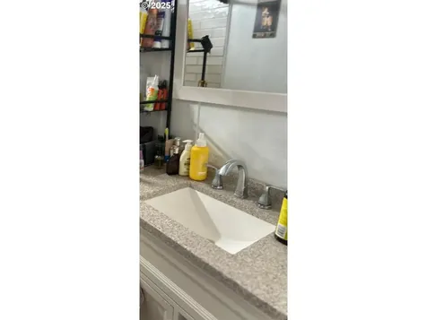 205 SE Terrace Avenue Madras OR 97741