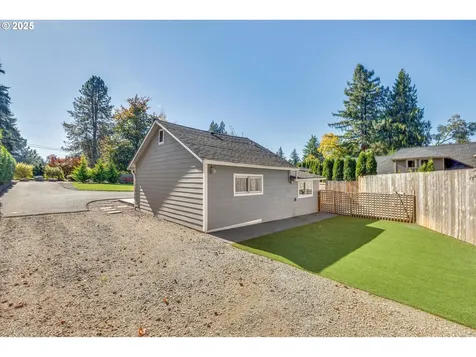 14045 Livesay Road Oregon City OR 97045