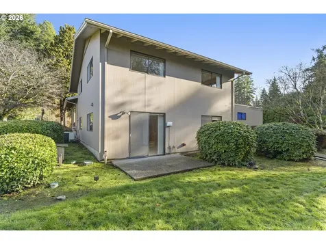 1745 SE Brookwood Avenue Hillsboro OR 97123