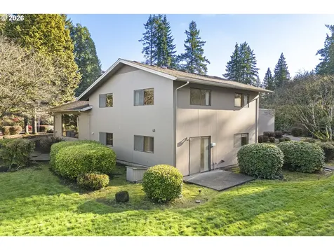 1745 SE Brookwood Avenue Hillsboro OR 97123