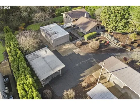 1745 SE Brookwood Avenue Hillsboro OR 97123