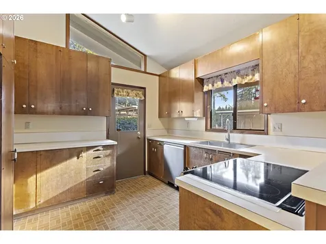 1745 SE Brookwood Avenue Hillsboro OR 97123