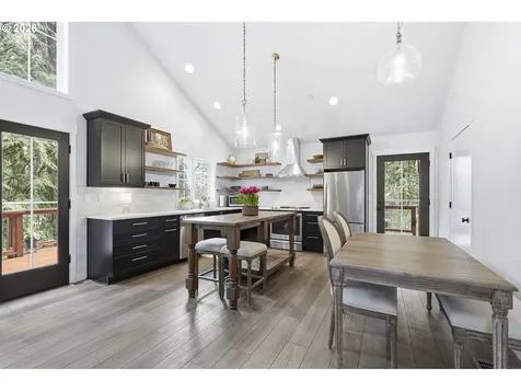 15680 S Wave Road Mulino OR 97042
