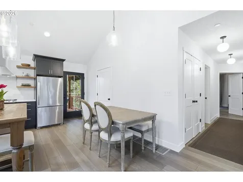 15680 S Wave Road Mulino OR 97042