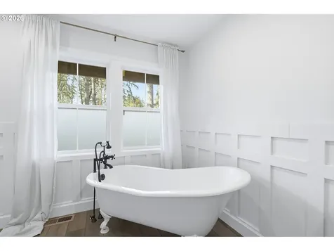 15680 S Wave Road Mulino OR 97042