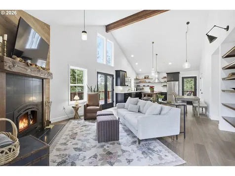 15680 S Wave Road Mulino OR 97042