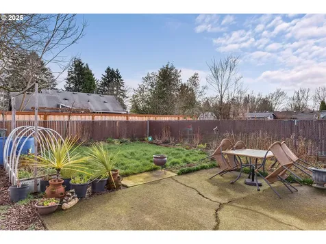 1142 SE 149th Place Portland OR 97233