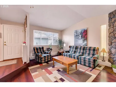 1142 SE 149th Place Portland OR 97233