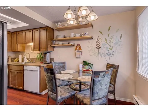 1142 SE 149th Place Portland OR 97233