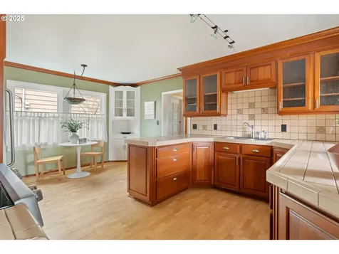 600 NE 72nd Avenue Portland OR 97213