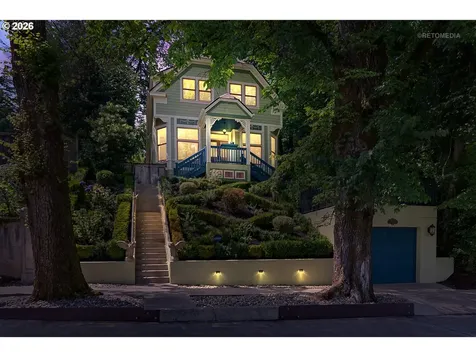 2104 SW Spring Street Portland OR 97201
