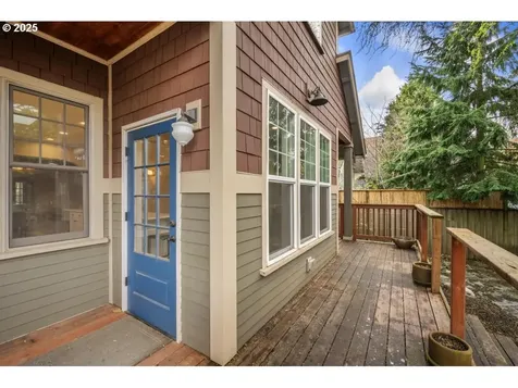 3520 SE Division Street Portland OR 97202
