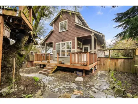 3520 SE Division Street Portland OR 97202