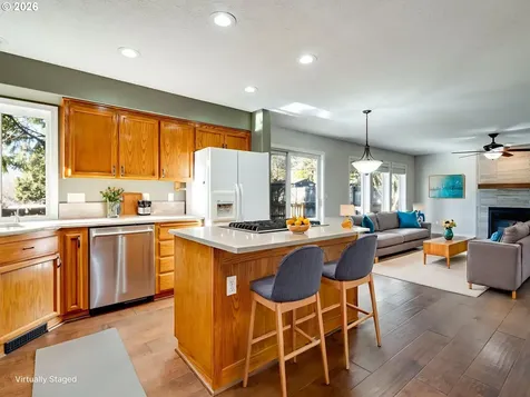 1077 SE Dogwood Lane Gresham OR 97080