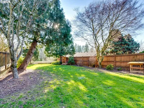 1077 SE Dogwood Lane Gresham OR 97080