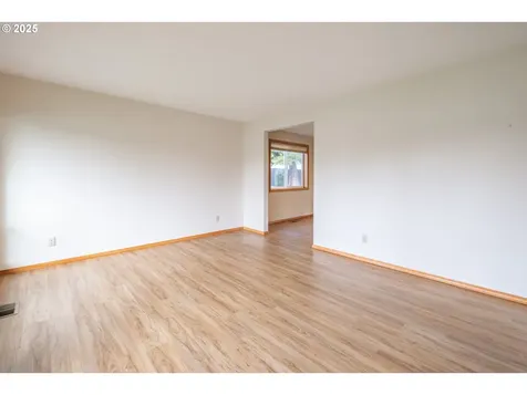 547 NE Overlook Way Sublimity OR 97385