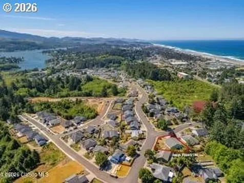 5469 NE Voyage Avenue Lincoln City OR 97367