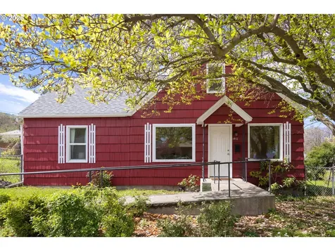 1411 G Street The Dalles OR 97058