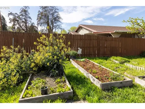1411 G Street The Dalles OR 97058