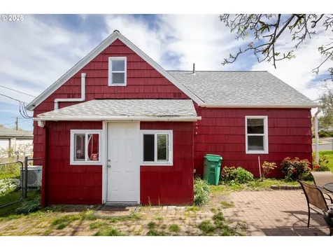 1411 G Street The Dalles OR 97058