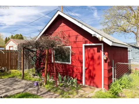 1411 G Street The Dalles OR 97058