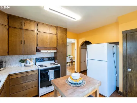 1411 G Street The Dalles OR 97058