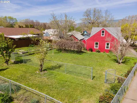 1411 G Street The Dalles OR 97058