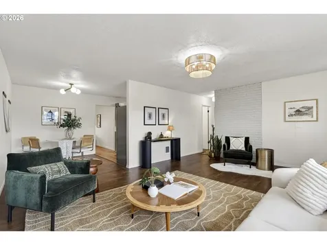 12019 NE Sacramento Street Portland OR 97220