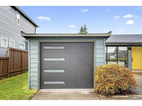 12019 NE Sacramento Street Portland OR 97220