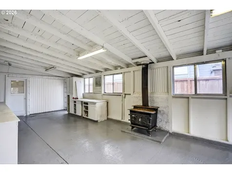 12019 NE Sacramento Street Portland OR 97220