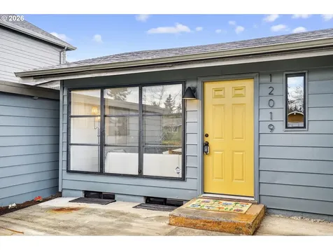 12019 NE Sacramento Street Portland OR 97220