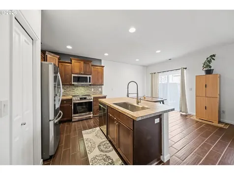 10095 NW 307th Avenue North Plains OR 97133