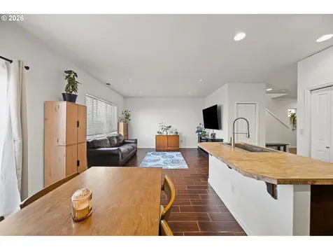 10095 NW 307th Avenue North Plains OR 97133