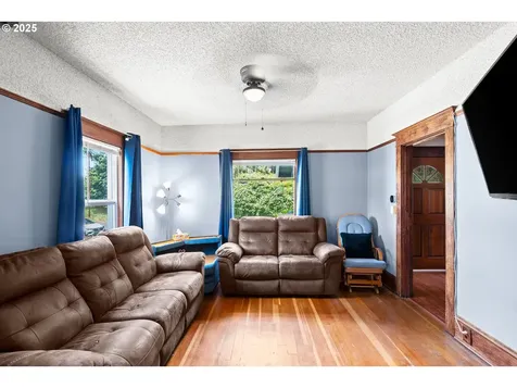 8014 N Johnswood Drive Portland OR 97203