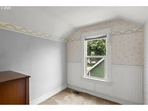 8014 N Johnswood Drive Portland OR 97203