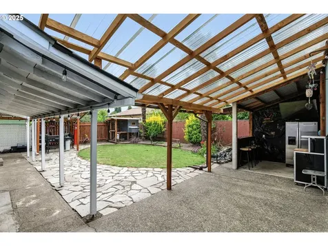 8014 N Johnswood Drive Portland OR 97203