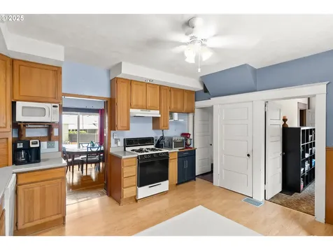 8014 N Johnswood Drive Portland OR 97203