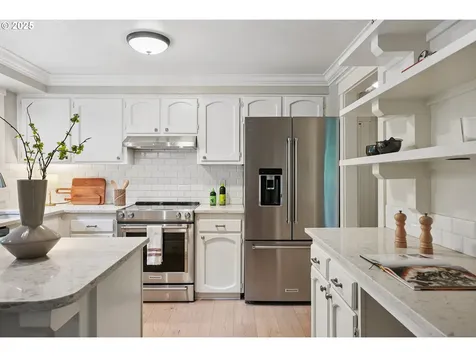 7220 SW 55th Avenue Portland OR 97219