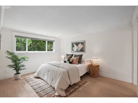 7220 SW 55th Avenue Portland OR 97219