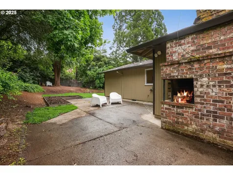 7220 SW 55th Avenue Portland OR 97219