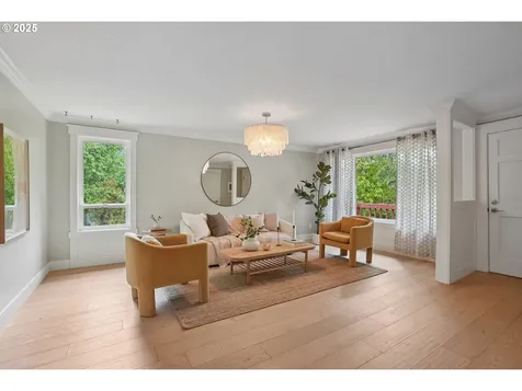 7220 SW 55th Avenue Portland OR 97219