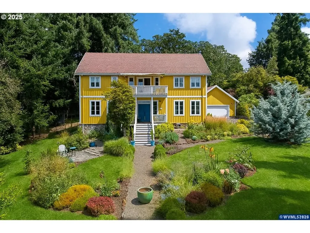 261 Rock Street Silverton OR 97381