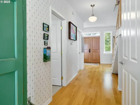 261 Rock Street Silverton OR 97381