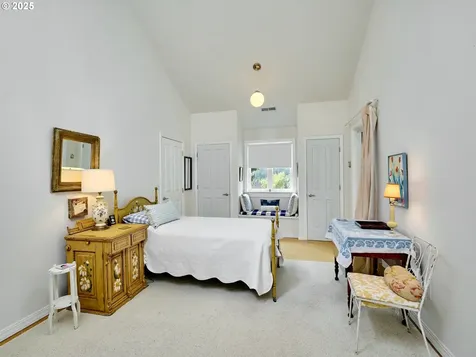 261 Rock Street Silverton OR 97381
