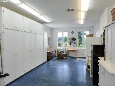 261 Rock Street Silverton OR 97381