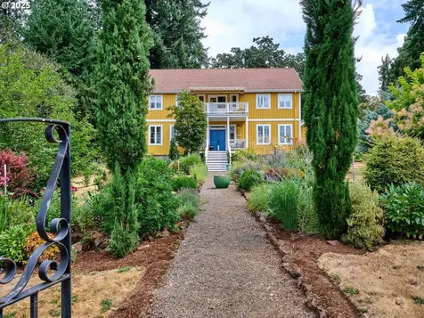 261 Rock Street Silverton OR 97381